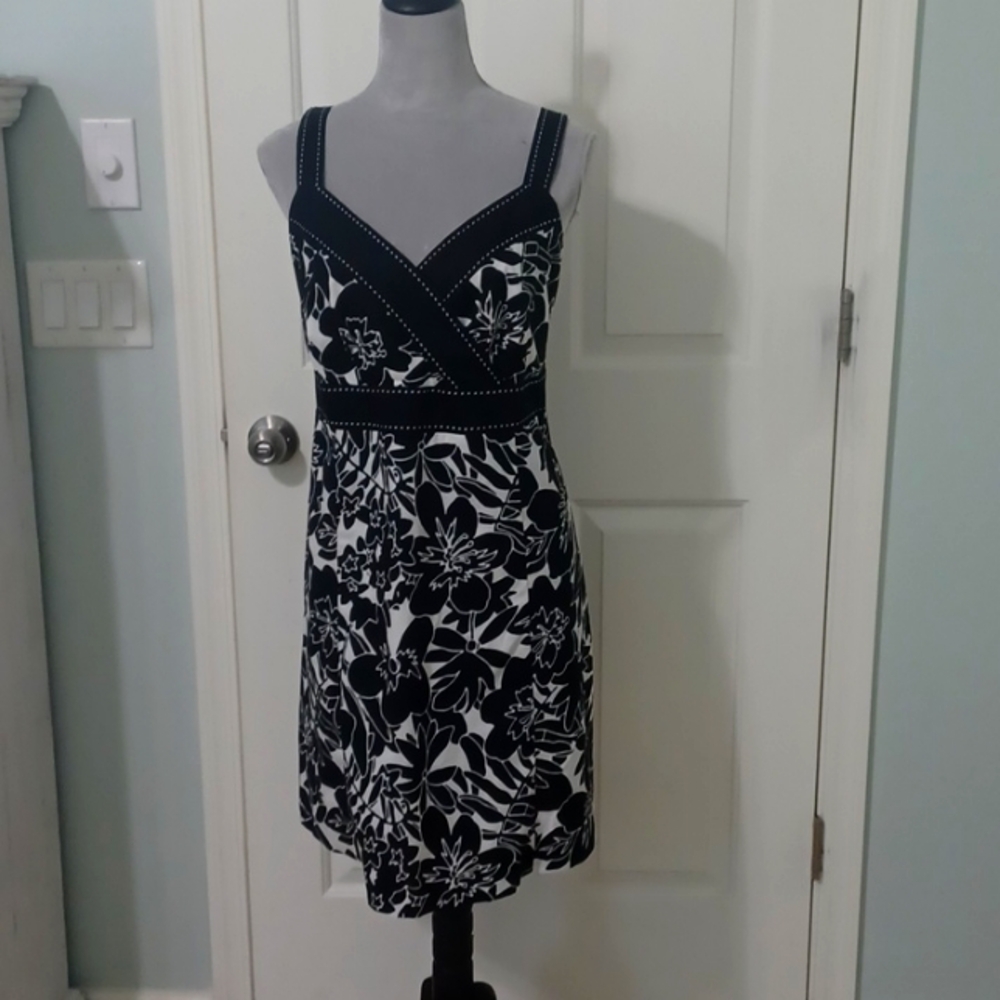 R&K 14W black and white dress
